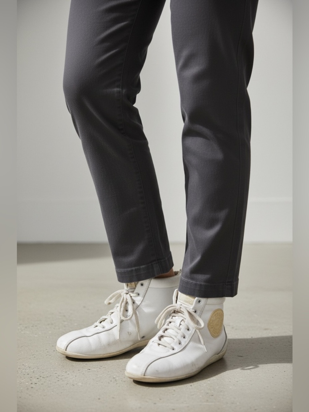 Vintage Travel Fox White Leather High-Top Sneakers 36